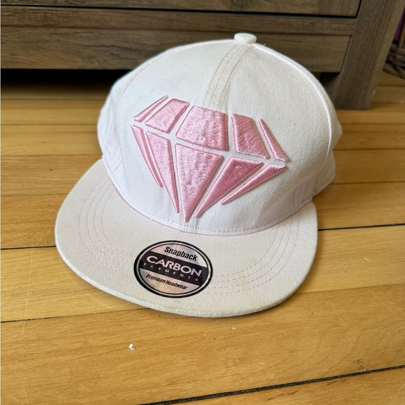 Carbon Elements pink diamond embroidered SnapBack hat - Picture 1 of 6